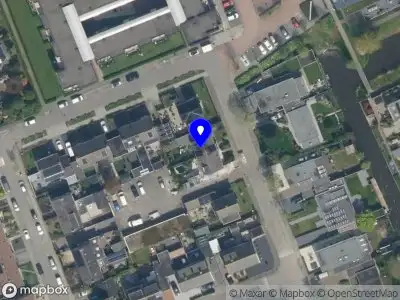 Ambulance met grote spoed naar de Hazelaarlaan in Ameide