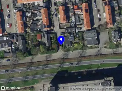 Brandweer met grote spoed naar de Tolweg West in Hellevoetsluis vanwege gebouwbrand