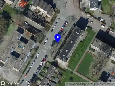 Ambulance met gepaste spoed naar de Van de Woestijnestraat in Rotterdam