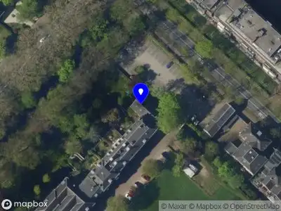 Brandweer met grote spoed naar de Zusterplein in Zeist vanwege reanimatie