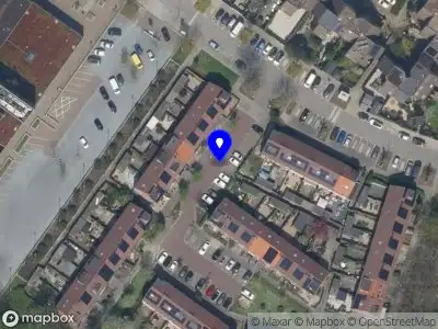 Ambulance met grote spoed naar de Zuidhoek in Rozenburg