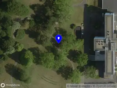 112 melding Brandweer met grote spoed naar de Schuureikenweg in Hoensbroek vanwege voertuigbrand