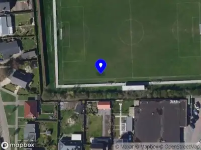 Brandweer en politie met grote spoed naar de Groenendijk in Kloosterzande vanwege middelgrote brand