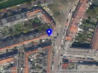 Ambulance met gepaste spoed naar de Nicolaas Beetsstraat in Schiedam