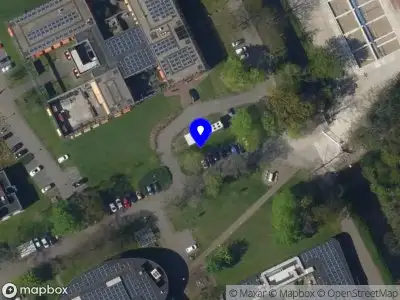 Ambulance met gepaste spoed naar de Nectarinestraat in 's-Gravenhage