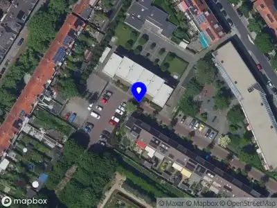 Ambulance met gepaste spoed naar de Besarstraat in Dordrecht