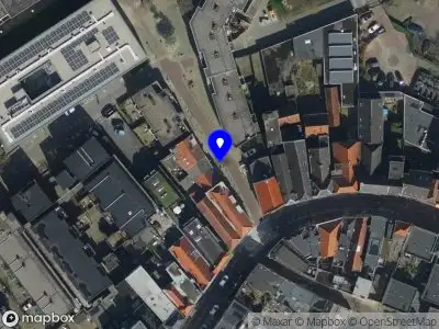 112 melding Politie met grote spoed naar de Dieststraat in Breda vanwege middelgrote brand