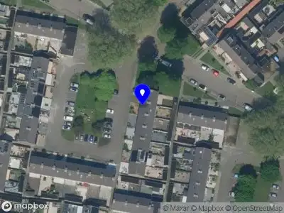 Ambulance met gepaste spoed naar de Icarusplantsoen in Volendam