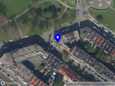 Ambulance met gepaste spoed naar de Maximiliaanstraat in Rotterdam