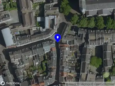 Brandweer en politie met gepaste spoed naar de Koestraat in Maastricht vanwege stankoverlast