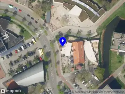 Ambulance en brandweer met grote spoed naar de Lage Boog in Amersfoort