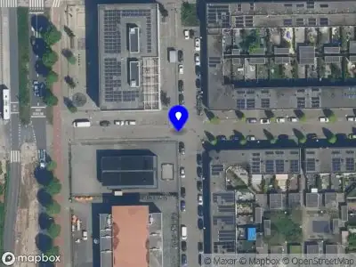 Ambulance met gepaste spoed naar de Heverleestraat in Amsterdam