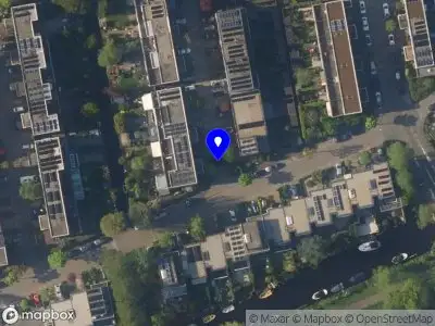 Brandweer met grote spoed naar de Benny Goodmanstraat in Leiden vanwege stankoverlast