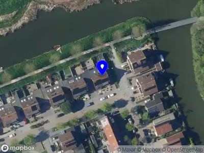 Ambulance met grote spoed naar de Tentsloot in Enkhuizen