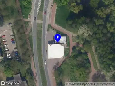 Brandweer met grote spoed naar de Adriaan Volkerlaan in Rotterdam vanwege voertuigbrand