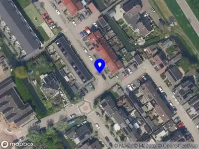 Ambulance met grote spoed naar de Houthof in Streefkerk