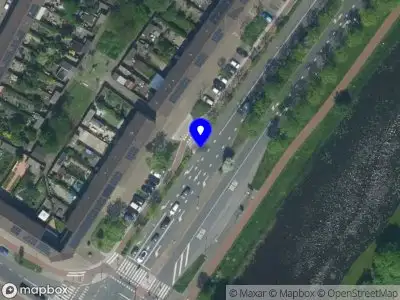 Brandweer met grote spoed naar de Veenweidestraat in Purmerend vanwege reanimatie