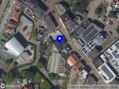 Ambulance met gepaste spoed naar de Schoolstraat in Sliedrecht