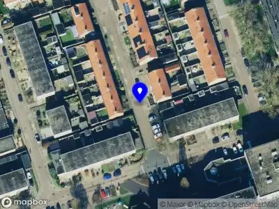 Brandweer met gepaste spoed naar de Meerkoetstraat in Zwartsluis vanwege stankoverlast