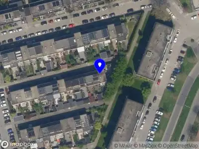 Ambulance met grote spoed naar de Rutger Metelerkamppad in Rotterdam