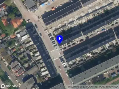 Ambulance met grote spoed naar de Jacob Catsstraat in Maassluis