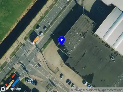 Politie naar de Westenholterallee in Zwolle vanwege aanrijding met letsel