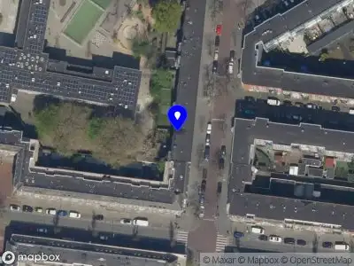 Ambulance met grote spoed naar de Van Lennepstraat in Rotterdam