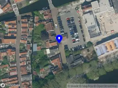 Brandweer met grote spoed naar de Baanstraat in Edam vanwege waarnemen gaslucht