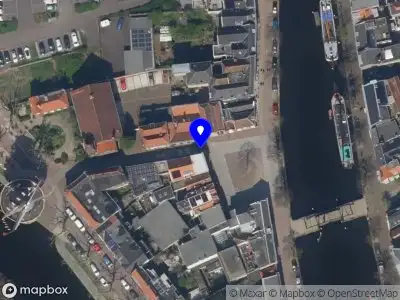 Brandweer met grote spoed naar de Walvisstraat in Schiedam vanwege stankoverlast