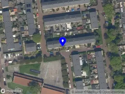 Brandweer met gepaste spoed naar de Meidoornlaan in Schiedam vanwege stankoverlast
