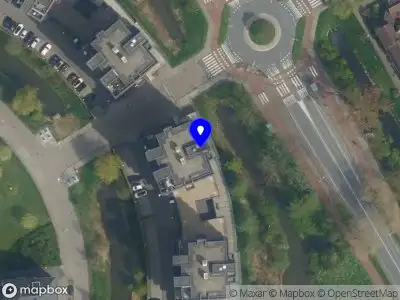 Ambulance met gepaste spoed naar de De Eendracht in Delft