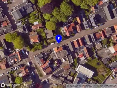 Ambulance met gepaste spoed naar de Julianastraat in Den Burg