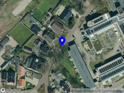 Brandweer met gepaste spoed naar de Beeklaantje in Lunteren vanwege waarnemen gaslucht