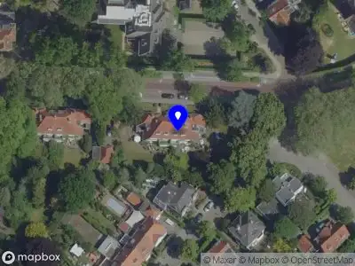 Politie naar de Parklaan in Eindhoven vanwege ongeval met letsel
