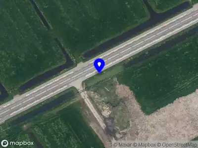 Ambulance met gepaste spoed naar de Middenpolderweg in Streefkerk