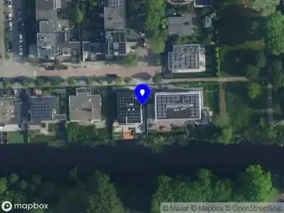 Ambulance met grote spoed naar de Hartelstein in Amsterdam