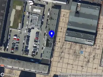 Ambulance met gepaste spoed naar de Plein 1953 in Rotterdam