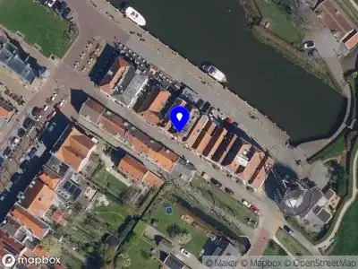 112 melding Brandweer en politie met grote spoed naar de Bovenkade in Willemstad vanwege waarnemen gaslucht