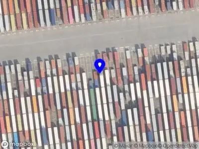 Brandweer met gepaste spoed naar de Maasvlakteweg in Maasvlakte Rotterdam