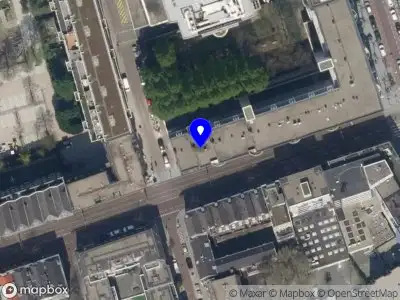 Ambulance met gepaste spoed naar de Van Oldenbarneveltstraat in Rotterdam