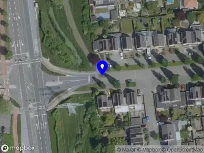 Brandweer met grote spoed naar de Schaarland in Geldrop vanwege afhijsen patient