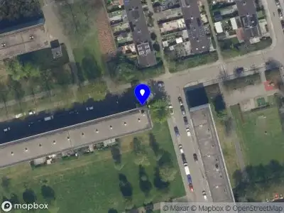 Ambulance met grote spoed naar de Dosiostraat in Rotterdam