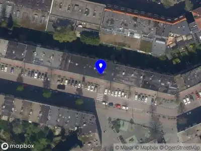 Ambulance met gepaste spoed naar de Willem Buytewechstraat in Rotterdam