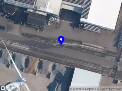 Ambulance en brandweer met grote spoed naar de Eemshornweg in Eemshaven vanwege personen te water