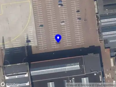 Ambulance met grote spoed naar de Scheepsbouwplein in Rotterdam