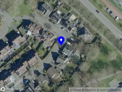 Brandweer met gepaste spoed naar de Londenring in Drunen vanwege een buitenbrand