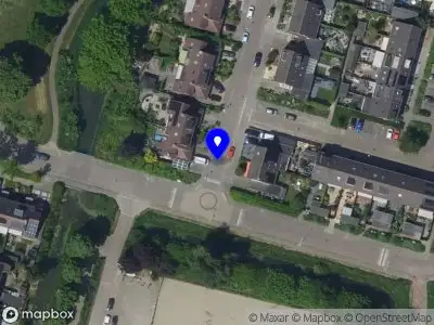 Ambulance met grote spoed naar de Hazelaarhof in Papendrecht