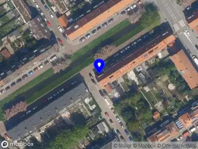 Ambulance met grote spoed naar de Prins Mauritssingel in Rotterdam