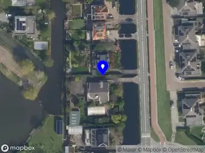 112 melding Ambulance met gepaste spoed naar de Grindweg in Rotterdam