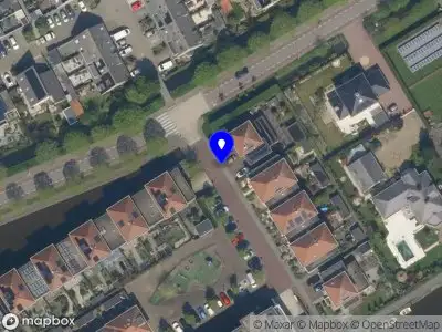 Ambulance met grote spoed naar de Kluishof in Maasland